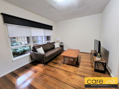 3 / 3 David Court, Cheltenham