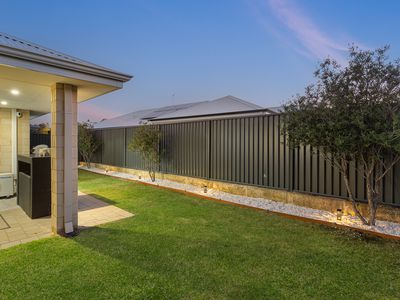 11 AUBURN WAY, Baldivis