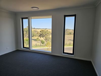 83 Kingdom Boulevard, Weir Views