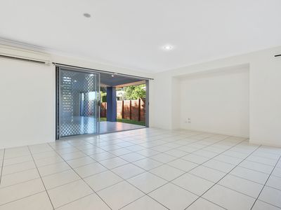 7 Caper White Court, Kallangur