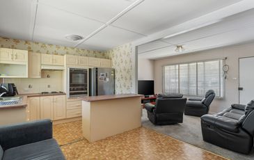 110 Cams Boulevard, Summerland Point