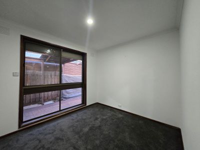 8 Snowy Court, Werribee