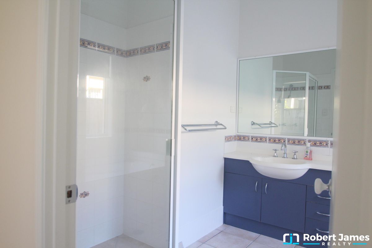 160 Shorehaven Drive, Noosaville