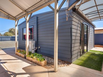 184 Bourke Street, Piccadilly