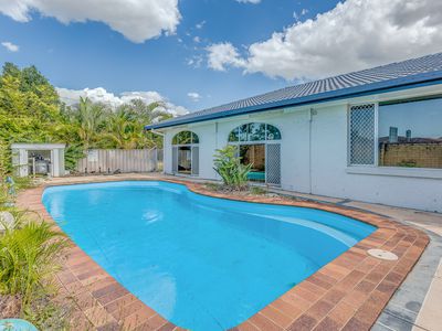 1 Chestnut Drive, Murrumba Downs