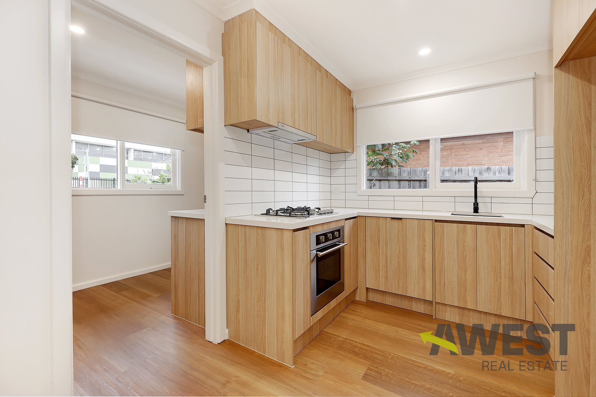 2 / 35 Roberts Road, Airport West