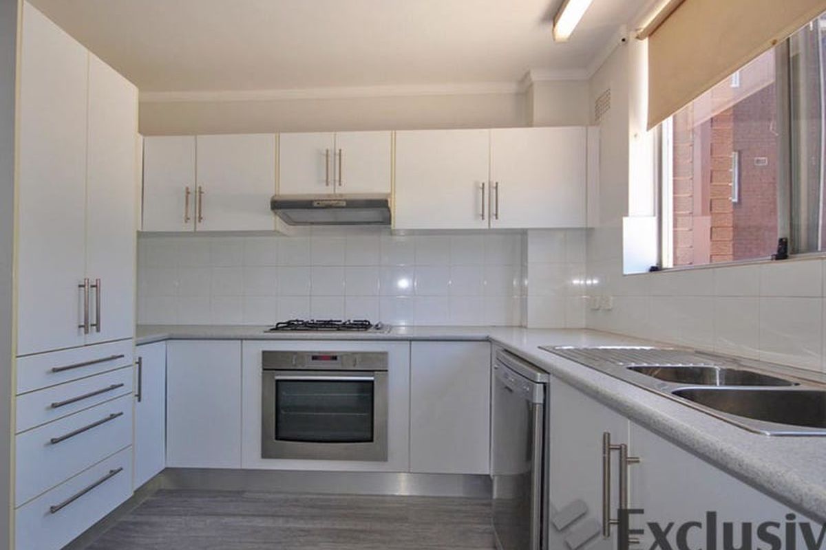 2 / 11 Bortfield Drive, Chiswick