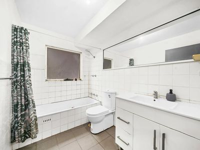 13 / 8 Dellwood St, Bankstown