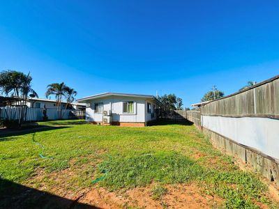 25 Belshore Street, Moranbah