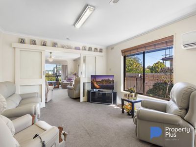 119 High Street, Charlton