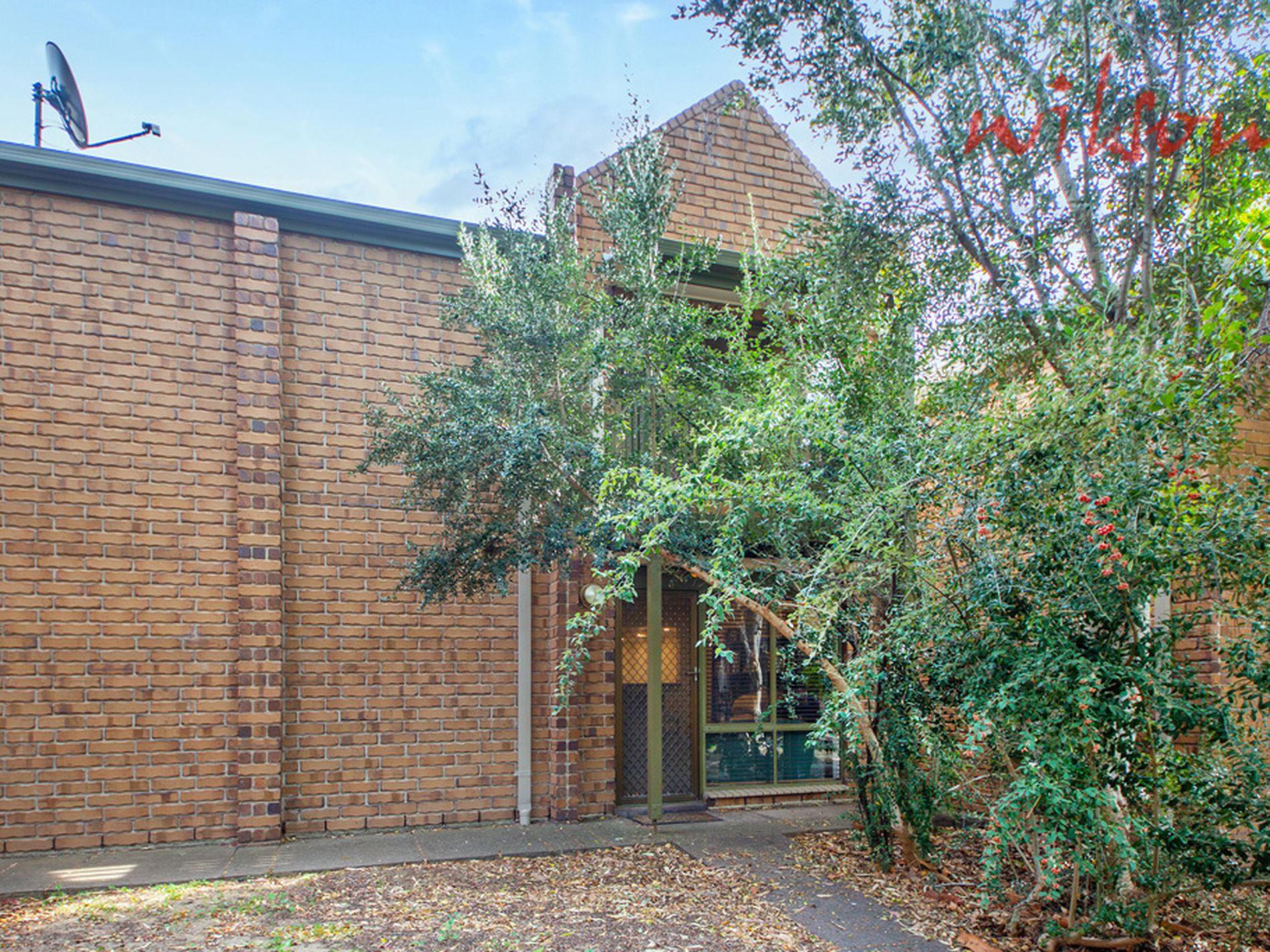 3 / 2 Brookside Road, Darlington