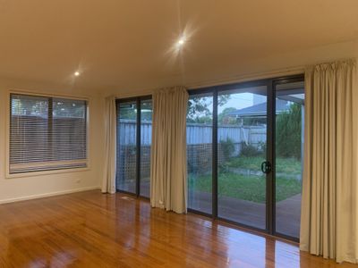 12 Magenta Court, Mount Waverley
