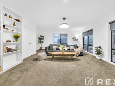 2 Andrew Court, Pakenham