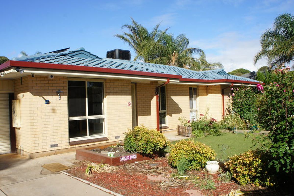 15 Rogers Crescent, Paralowie