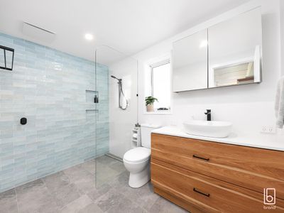 321 Tuggerawong Road, Tuggerawong