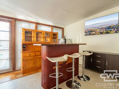 952 Polhill Road, Wellingrove