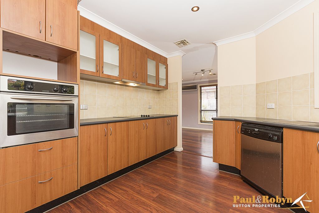 22 Dillwynia Crescent, Jerrabomberra