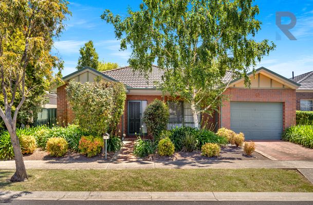 15 Swinburne Close, Craigieburn