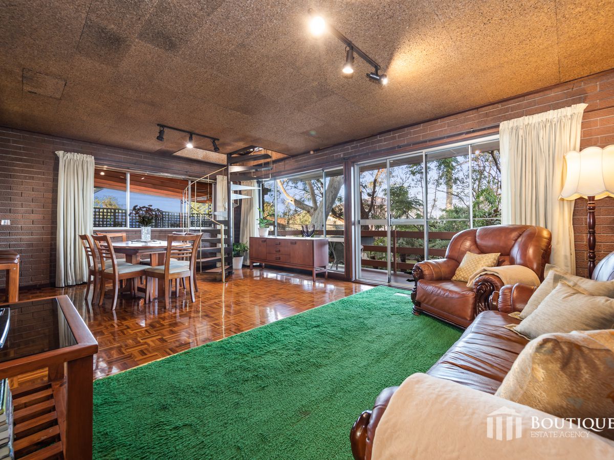 9 Hillside Avenue, Dandenong North