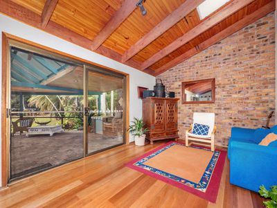 24 Rajah Road, Ocean Shores