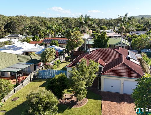 Spacious 690m² allotment in a quiet, family-friendly cul-de-sac image 2