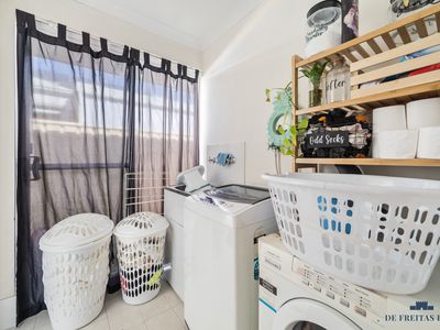 57 Warburton Trail, Lakelands