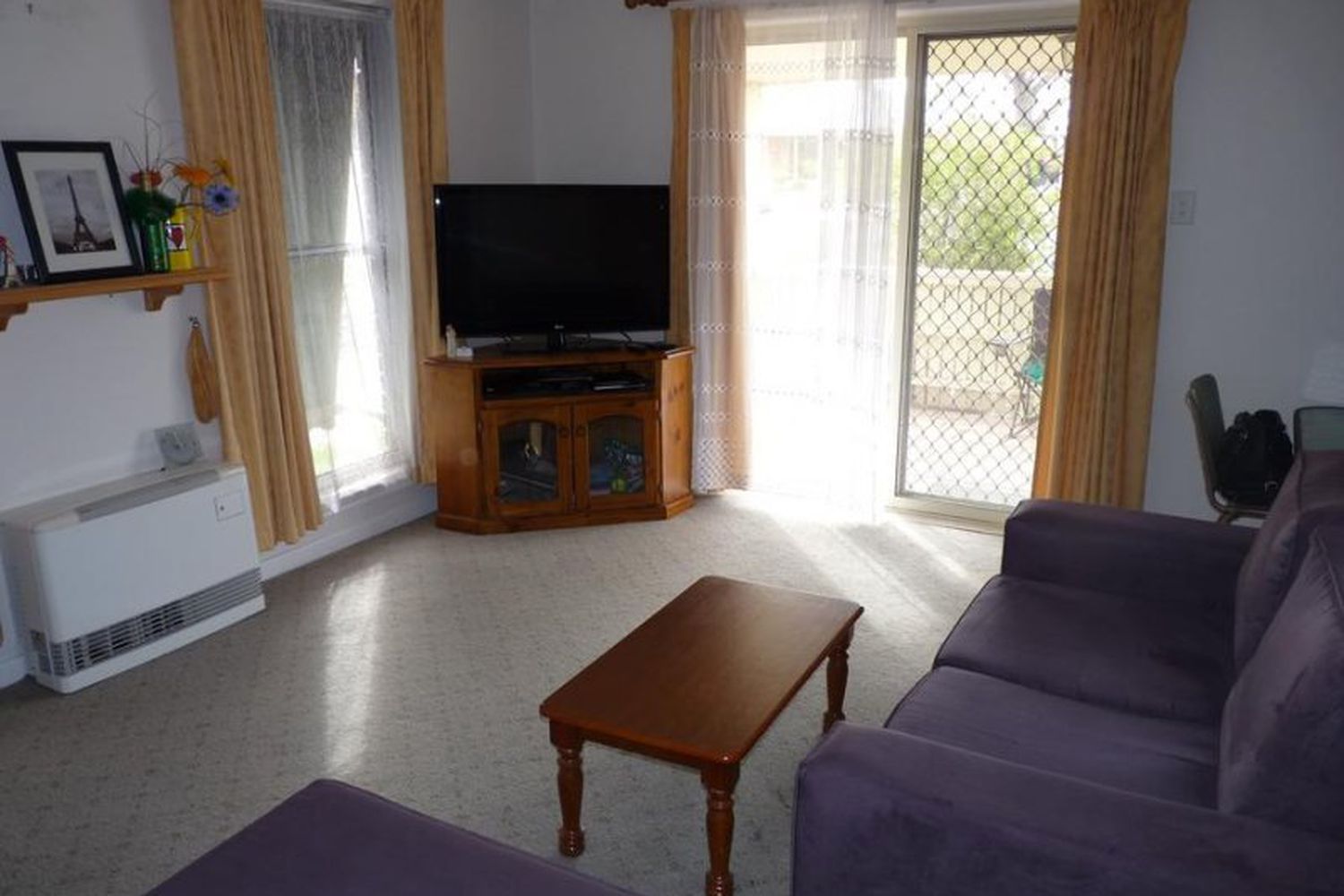 1 / 7 Roberts Avenue, Horsham