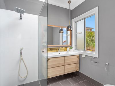 6 Chusan Place, Forster