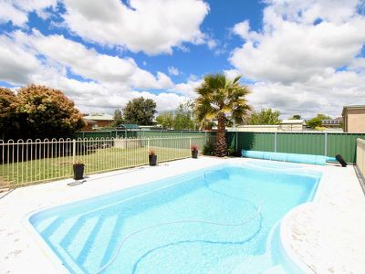 15 Locke Street, Raglan