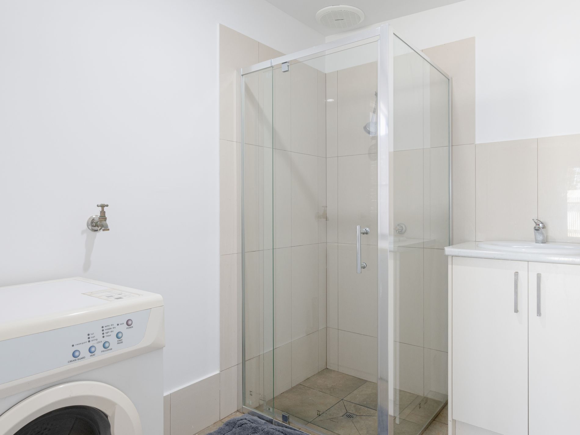 12 Chambers Street , Beachport