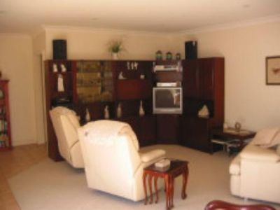 53A Central Rd, Beverly Hills