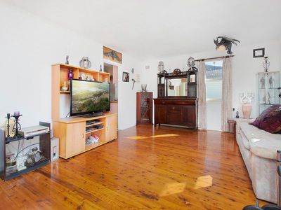 33 Andrew Crescent, Mount Warrigal