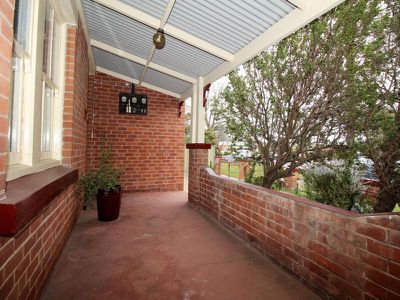 180 George Street, Bathurst
