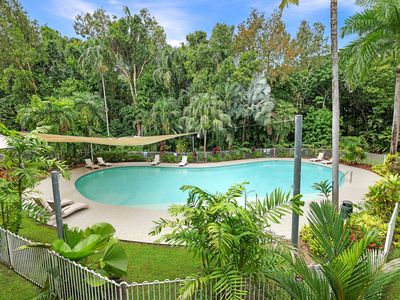 215 / 305-341 Coral Coast Drive, Palm Cove