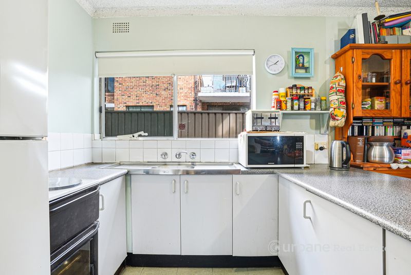 1 / 20 Bringelly Road, Kingswood