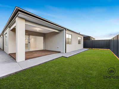 142 Yeungroon Boulevard, Clyde North