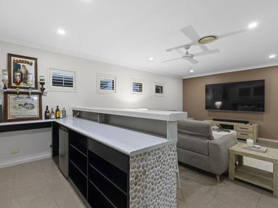 6 Brush Box Place, Wakerley