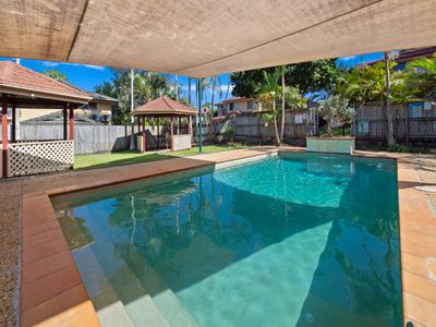 1 / 2 Denison Court, Capalaba