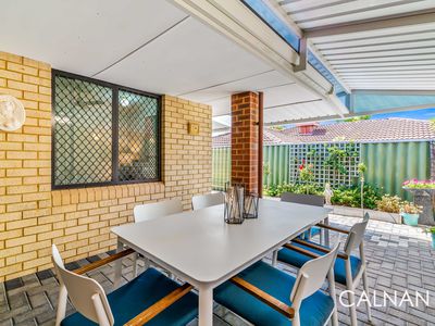 2 / 2 Cambey Way, Brentwood