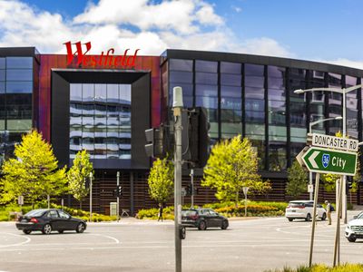 1&2 / 53 Devon Drive, Doncaster East