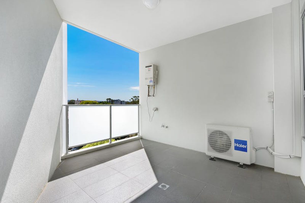 27 / 50 Loftus Crescent, Homebush