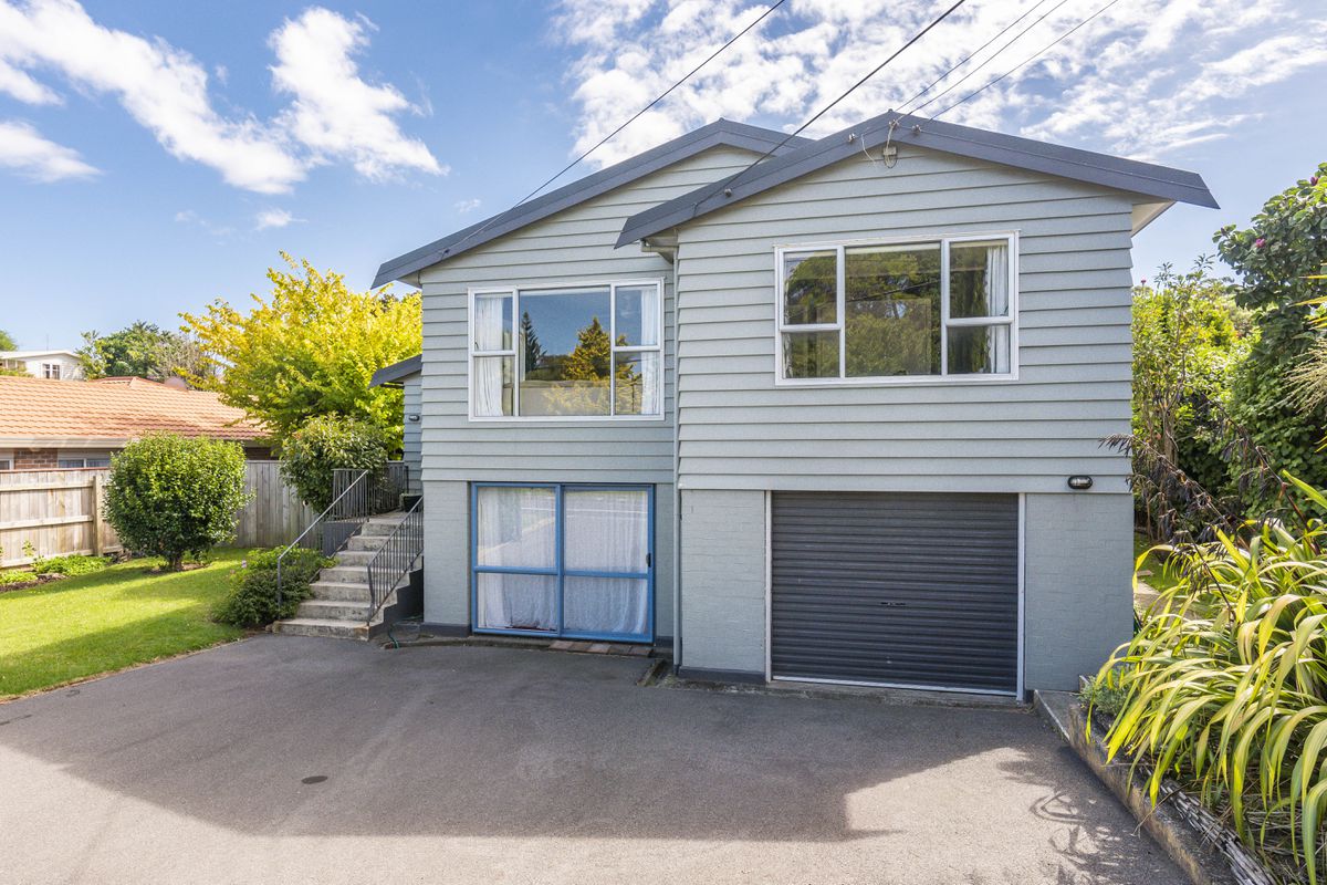 33 Ocean Road, Paraparaumu Beach