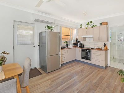 28 Oceanview Avenue, Mooloolaba