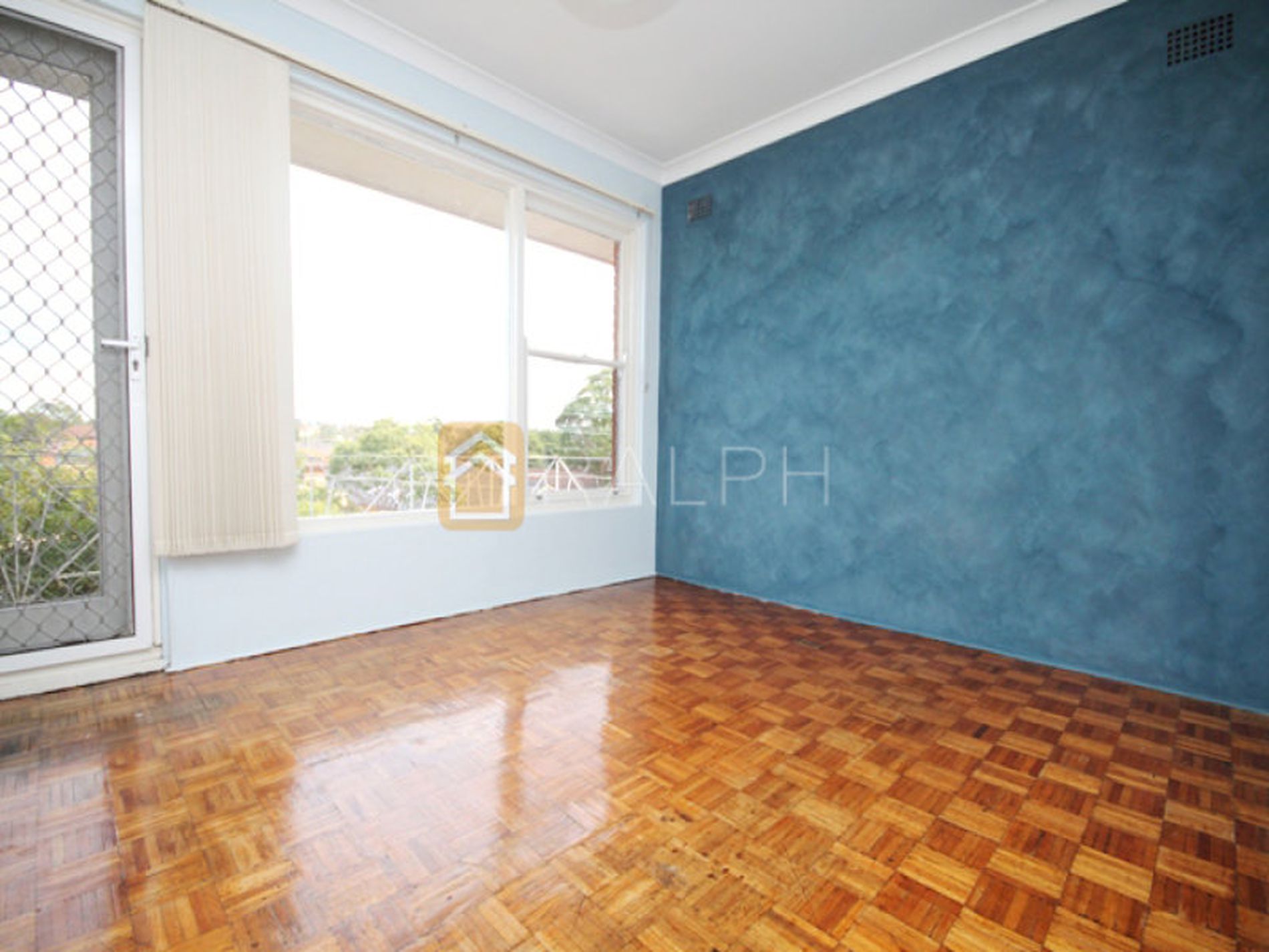 4 / 49 Hillard Street, Wiley Park