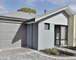 2 / 4 Balfour Road, Swan View