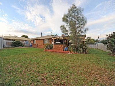 4 Boxhall Retreat, Boulder