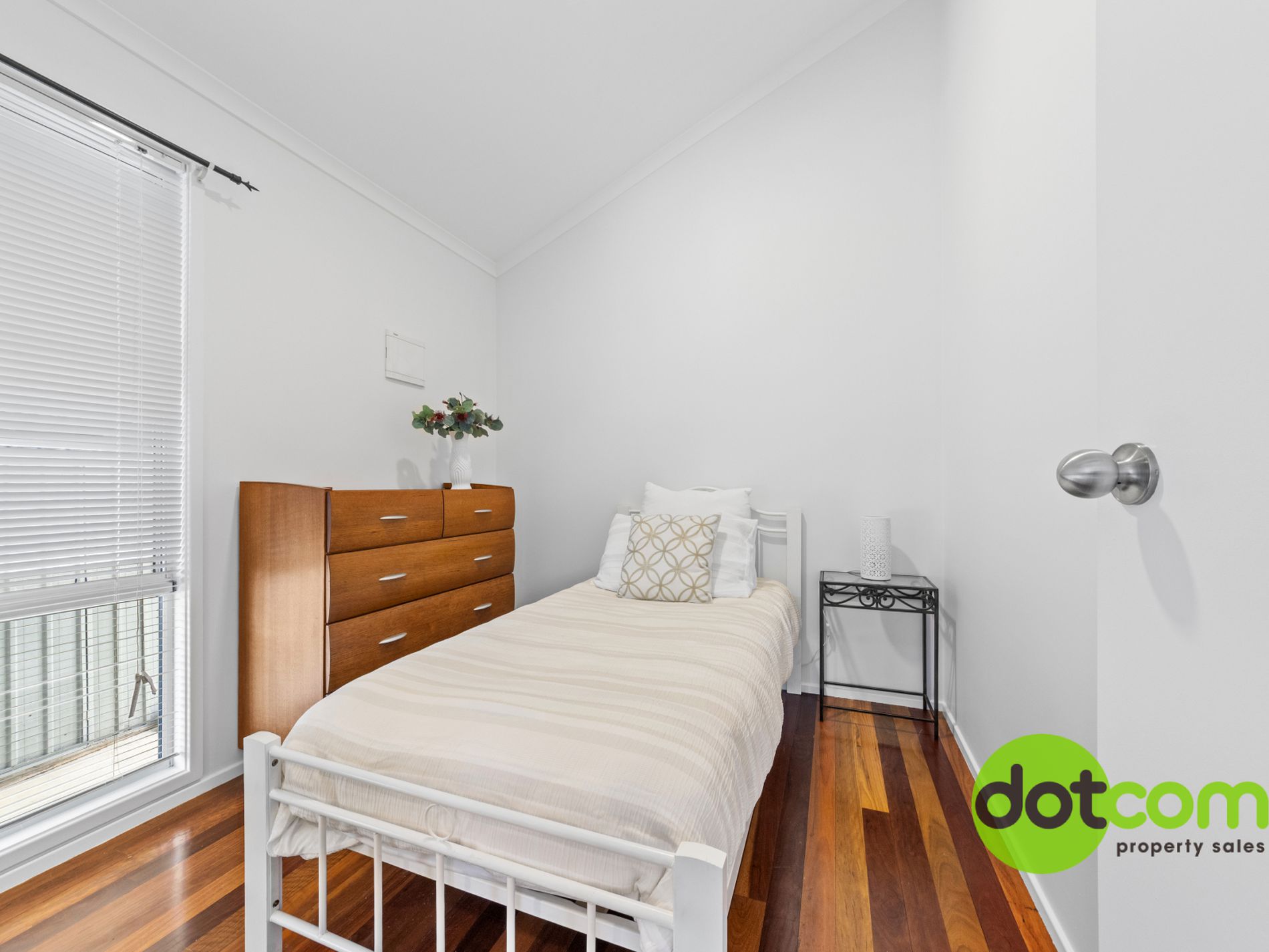 161 / 186 Sunrise Avenue, Halekulani