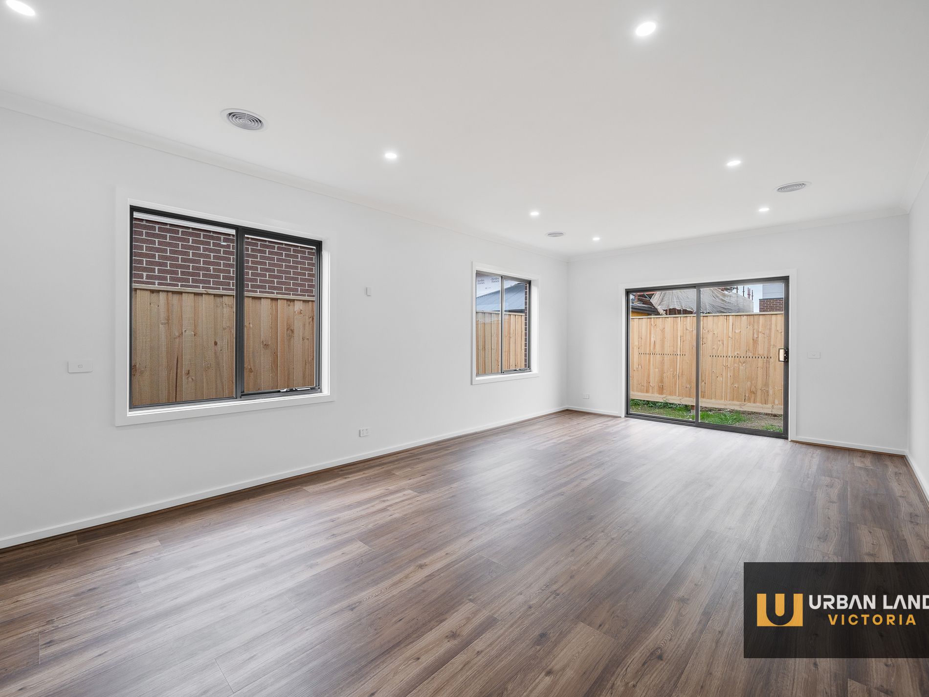 13 stover rd, Clyde North