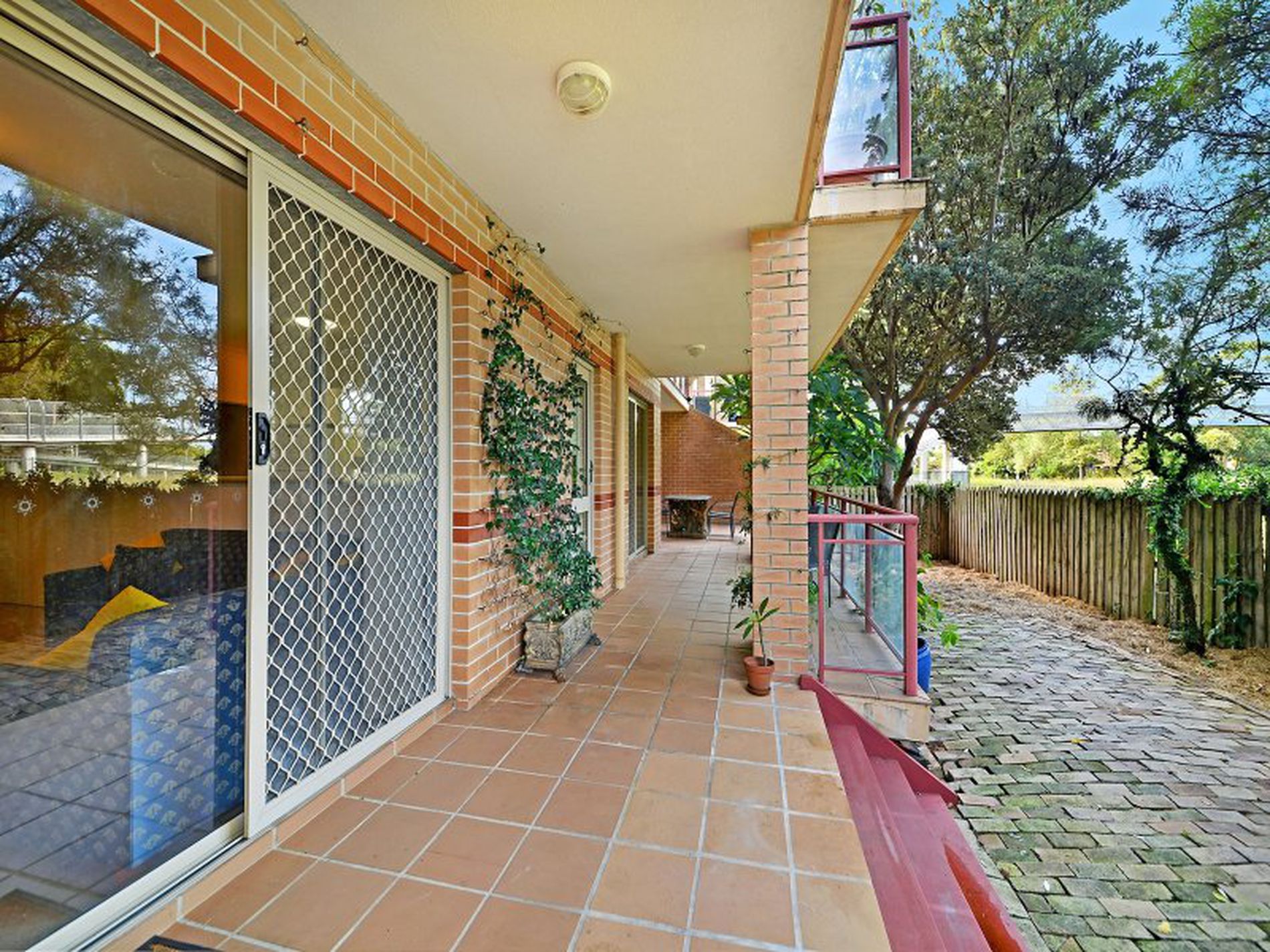 2 / 127 Banksia Street, Botany