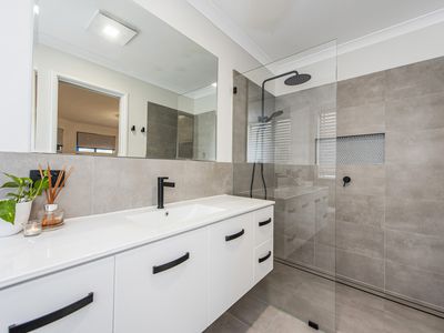 15 Sainte Maxime Avenue, Port Kennedy